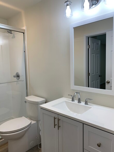 Bathroom sink area - 961 Fairlawn Ave