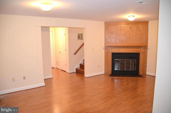 Building Photo - 6086 Joust Ln