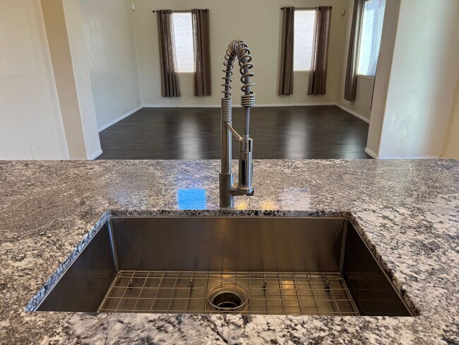 Building Photo - 3BR/2.5BA/2CG, 2072 sq.ft. rental in Sierra Vista, AZ