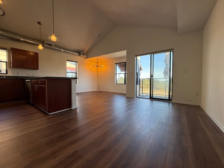 Brand new floors installed! - 3069 Tejon St
