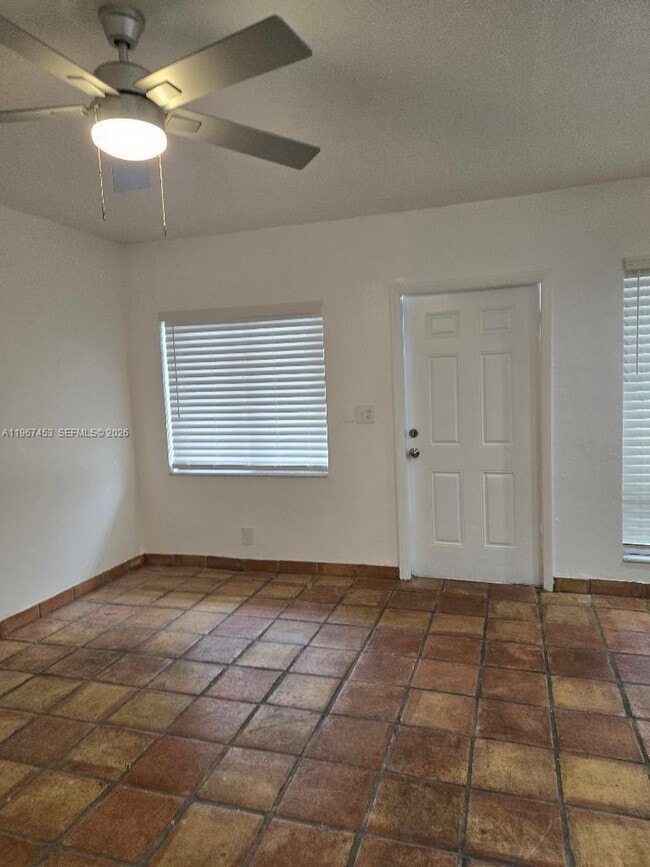 Building Photo - 3475 SW 1st Ave