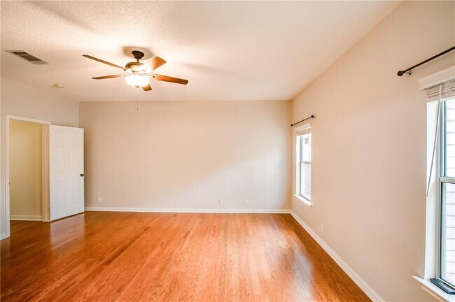 Building Photo - 1706 Chino Cove