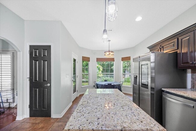 Building Photo - 1805 Brooke Beach Dr