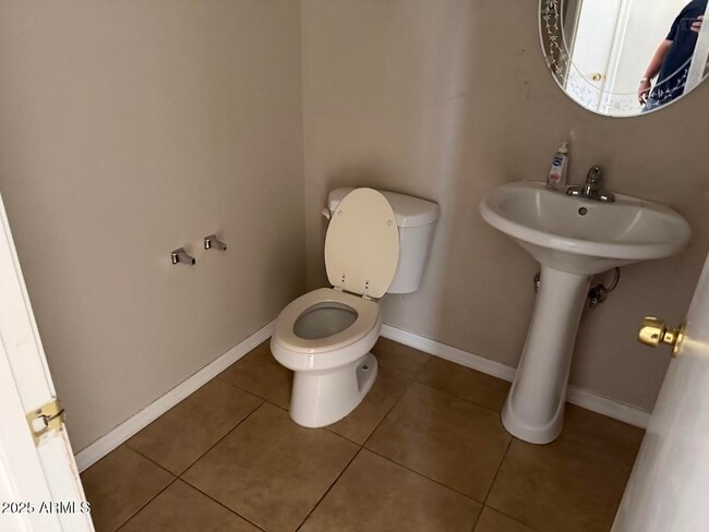 Building Photo - 11422 West Cocopah St