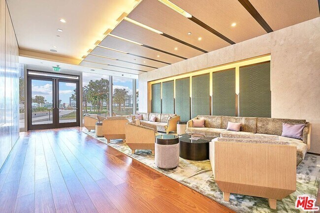 Building Photo - 889 Francisco St