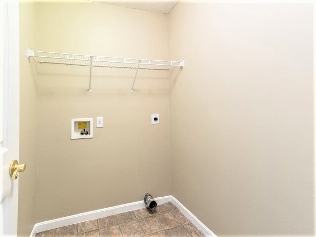 Building Photo - 5 S Ridge Dr