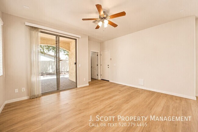Building Photo - 4172 E Santa Fe Ln