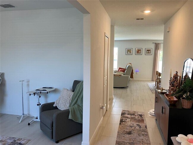 Building Photo - 13259 Palmerston Rd