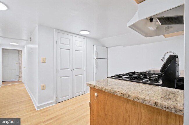 Building Photo - 3146 Remington Ave
