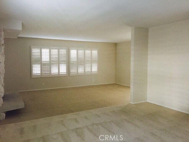 Building Photo - 14687 Deervale Pl