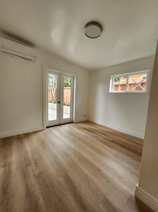 Building Photo - 1208 Lincoln Avenue