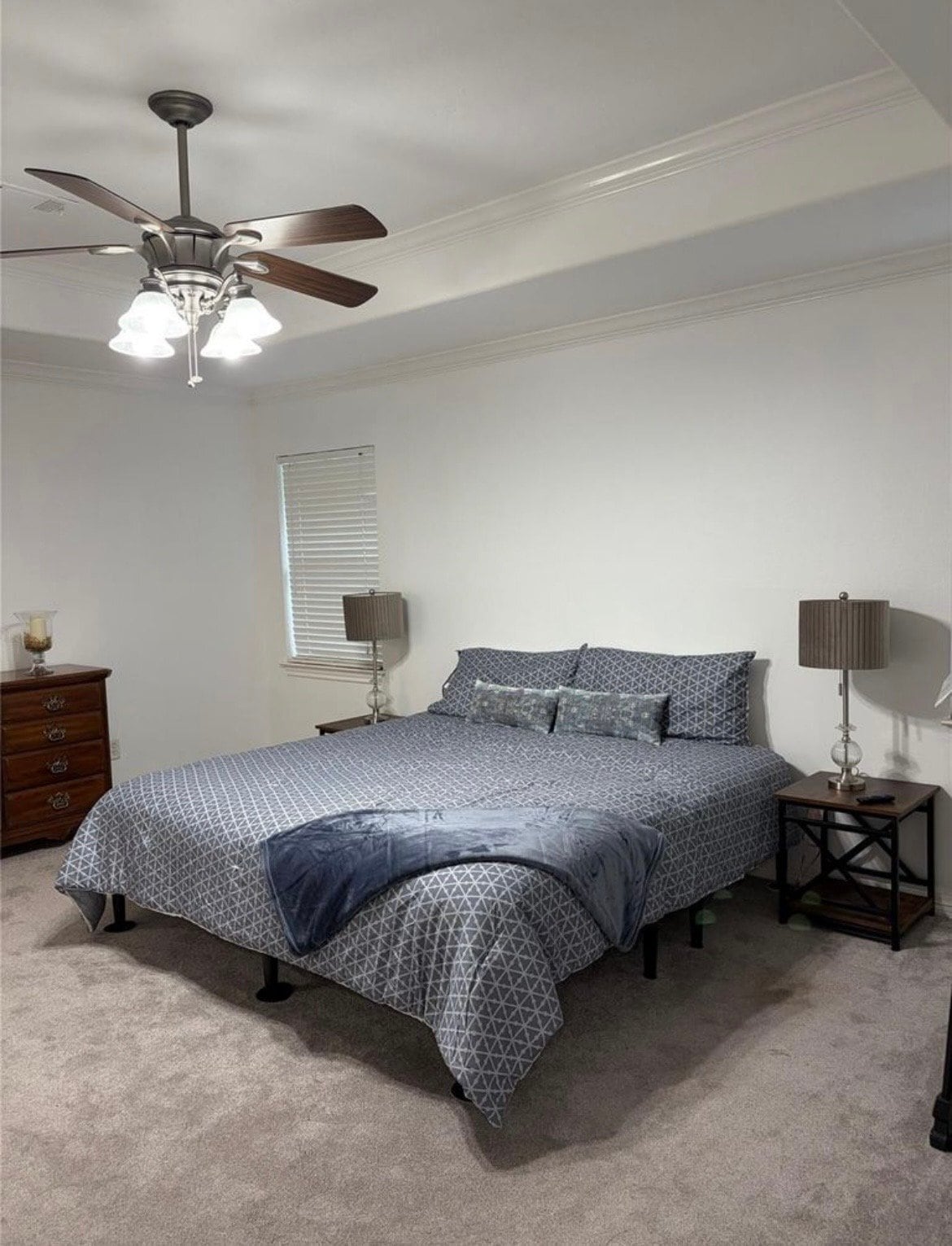 Building Photo - 3818 Treasure Island Dr