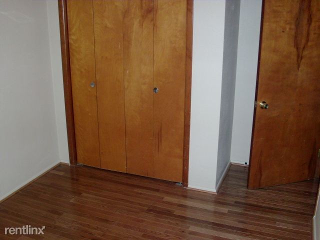 Building Photo - 2 br, 1 bath 4plex - Wallace 3385 Wallace ...