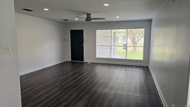Building Photo - 15110 Jester Ave