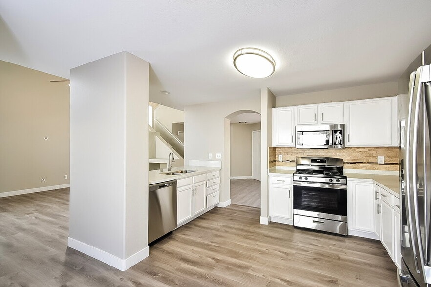 Building Photo - 7716 Donald Nelson Ave