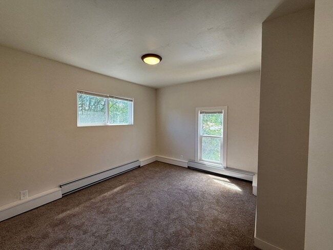 Building Photo - 5 Bed 2 Bath Single Family Home- Shawano Wi