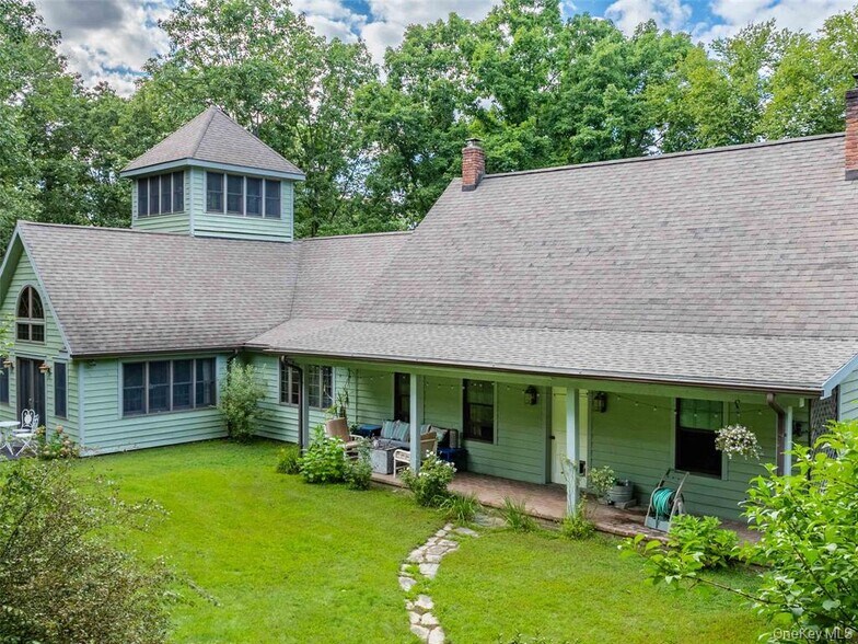 Building Photo - 74 Hilltop Rd