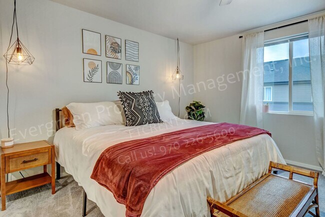 Building Photo - 3 bed, 3 bath in Fort Collins