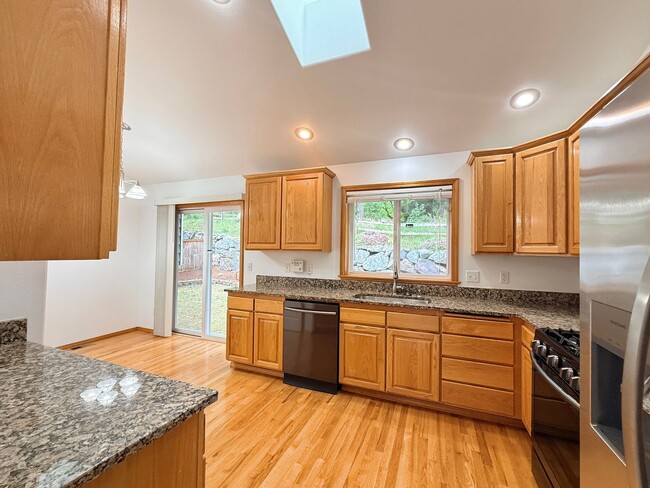 Building Photo - Rare First-Time Rental | Spacious 5BR + Office Cul-de-Sac Home Backing to Nature