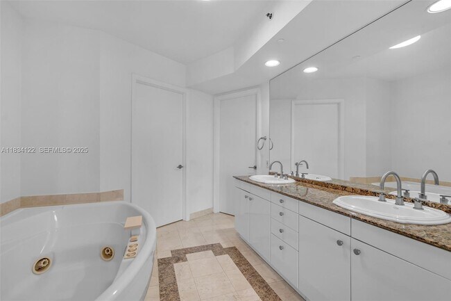 Building Photo - 19333 Collins Ave