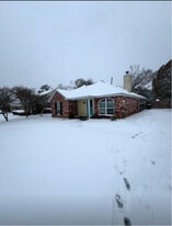 Building Photo - 30551 Oak Crest Rd