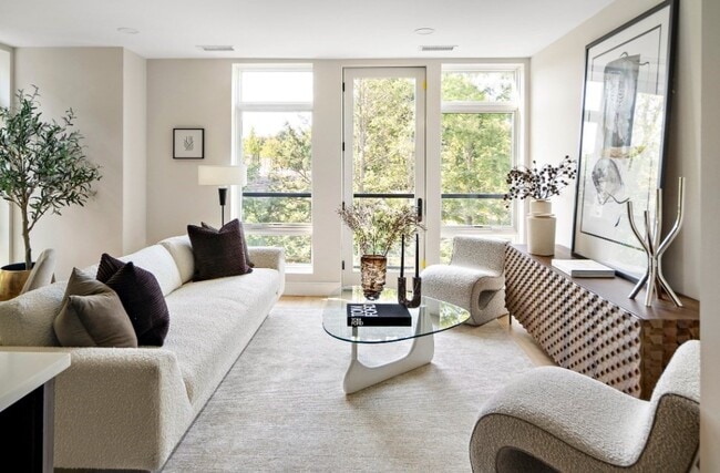 Building Photo - 20 Kinmonth Rd