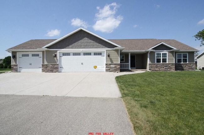 Primary Photo - Short Lease Available