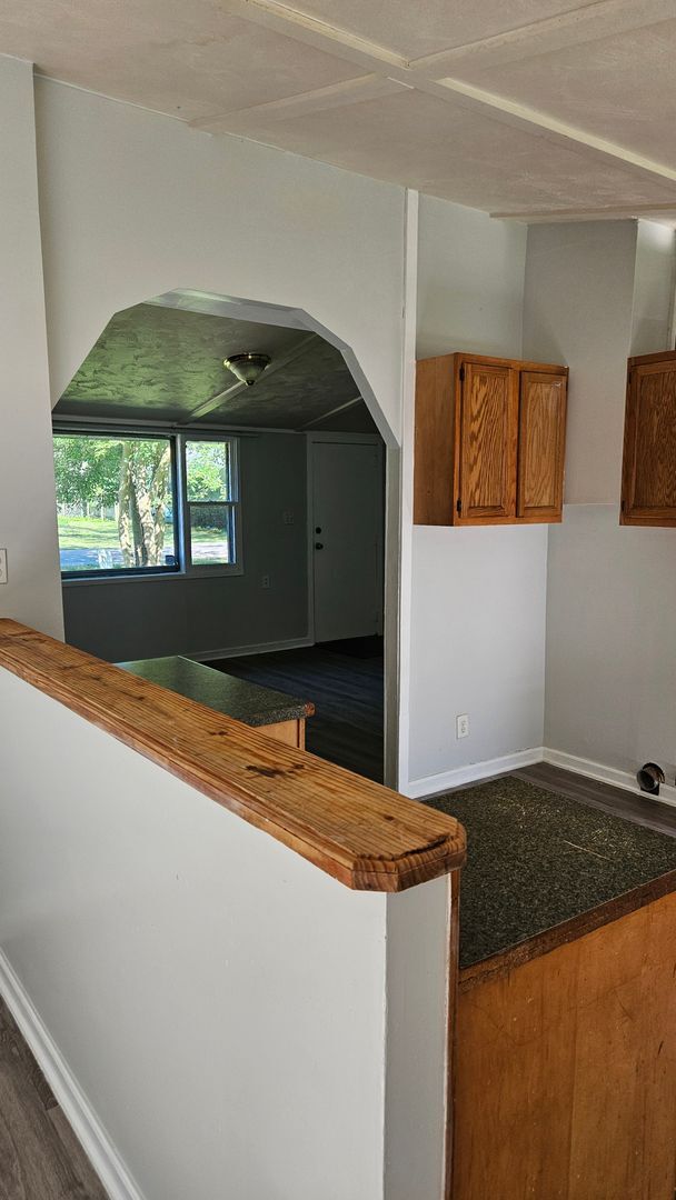 Building Photo - 2717 S Villa Dr
