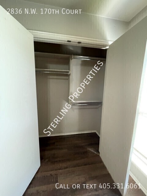 Building Photo - 2836 NW 170th Ct