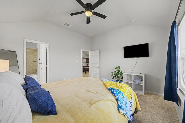 Building Photo - 425 Spiny Lizard Ln