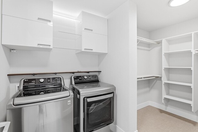 Building Photo - Modern Happy Valley Home with Designer Finishes & Spacious Open Layout