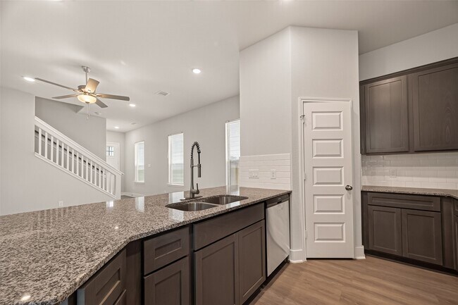 Building Photo - 13412 Sun Cay Drive