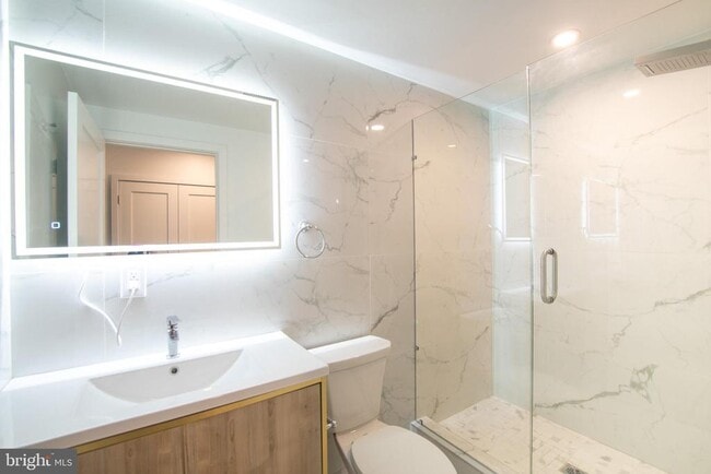 Building Photo - 1201 Vine St