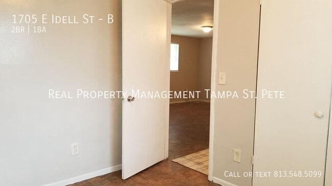 Building Photo - 1705 E Idell St