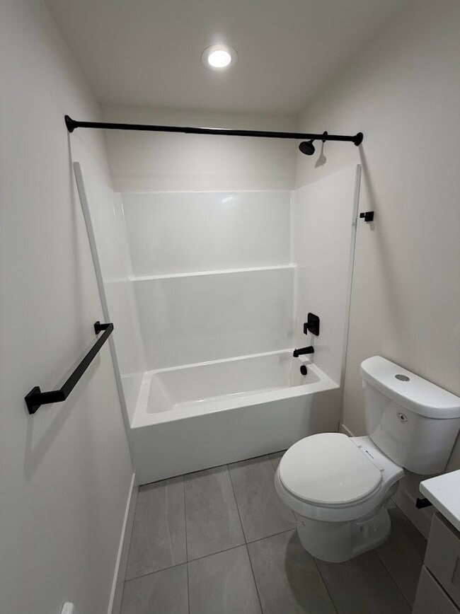 Building Photo - Elvira Place