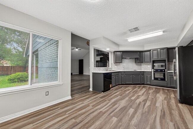 Building Photo - 12307 Gambit Dr