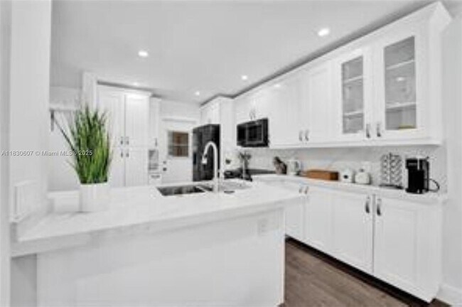 Building Photo - 4100 N 58th Ave