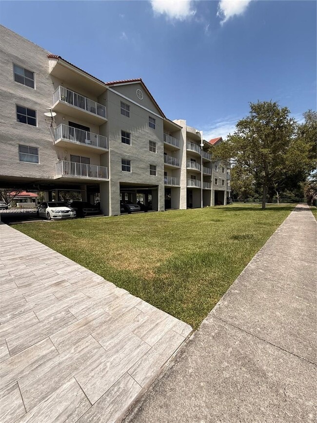 Building Photo - 8240 SW 210th St