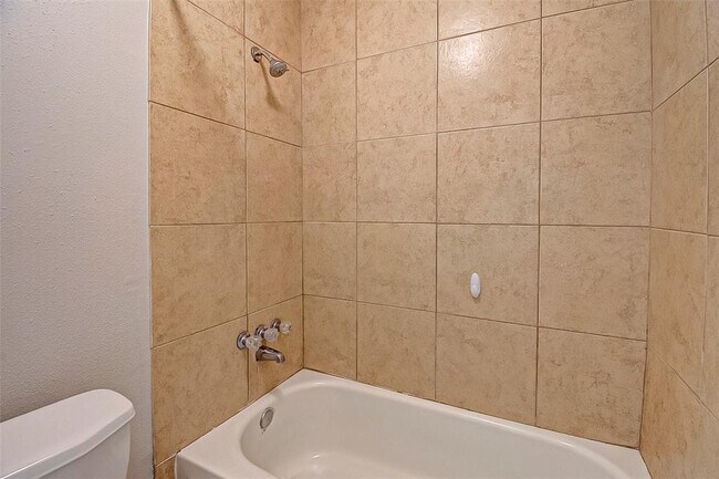 Building Photo - 11203 Doric Ct