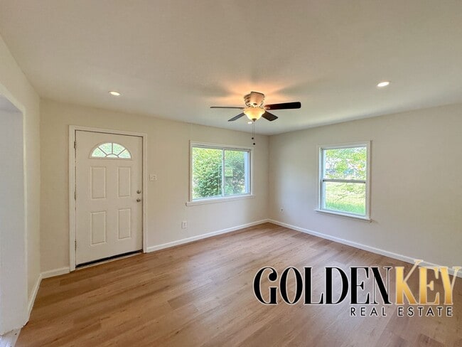 Building Photo - Beautiful 3 bed / 1 bath in Northwest Detr...