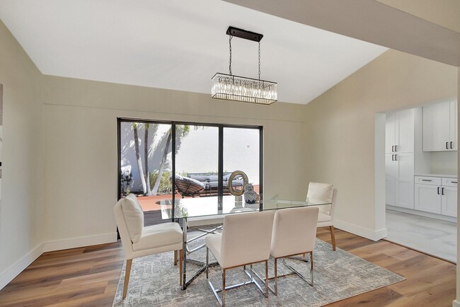 Building Photo - 21440 Campo Allegro Dr