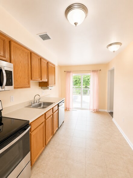 Building Photo - 112 Galway Cir