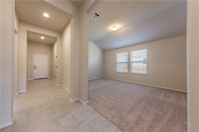 Building Photo - 116 Crooked Trail