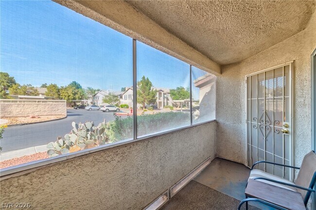 Building Photo - 5710 E Tropicana Ave