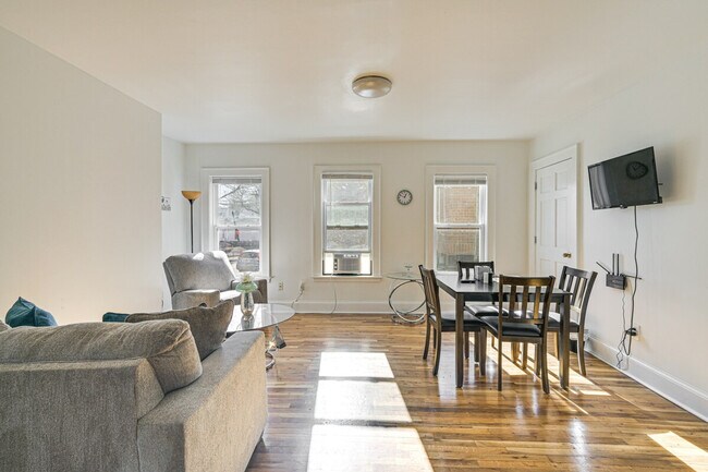 Building Photo - 139-141-141 Putnam Ave