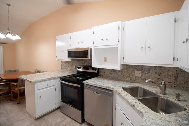 Building Photo - 1510 River Bend Dr