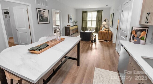 Building Photo - 2546 Perimeter Pointe Pkwy