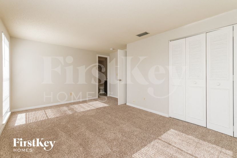 Building Photo - 1007 Coldstream Ct