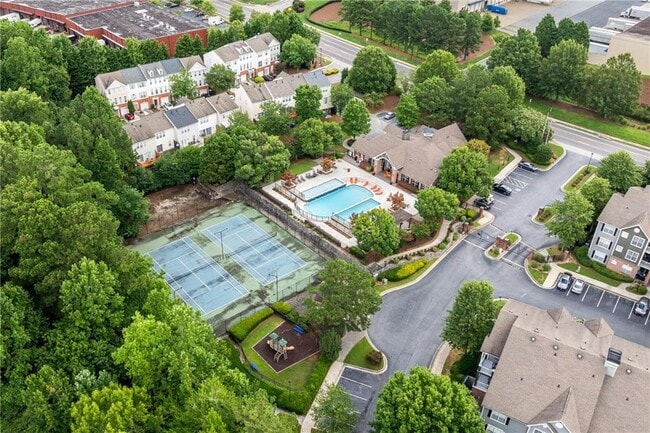 Building Photo - 4100 Howell Park Rd
