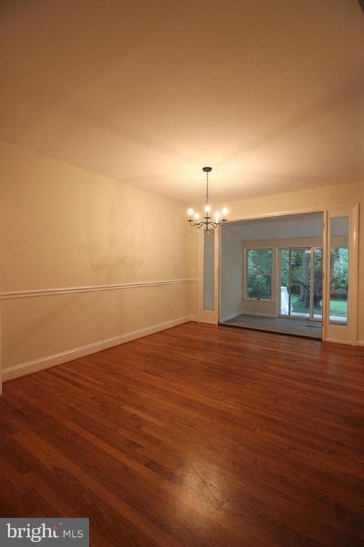 Building Photo - 907 Hillcrest Dr SW